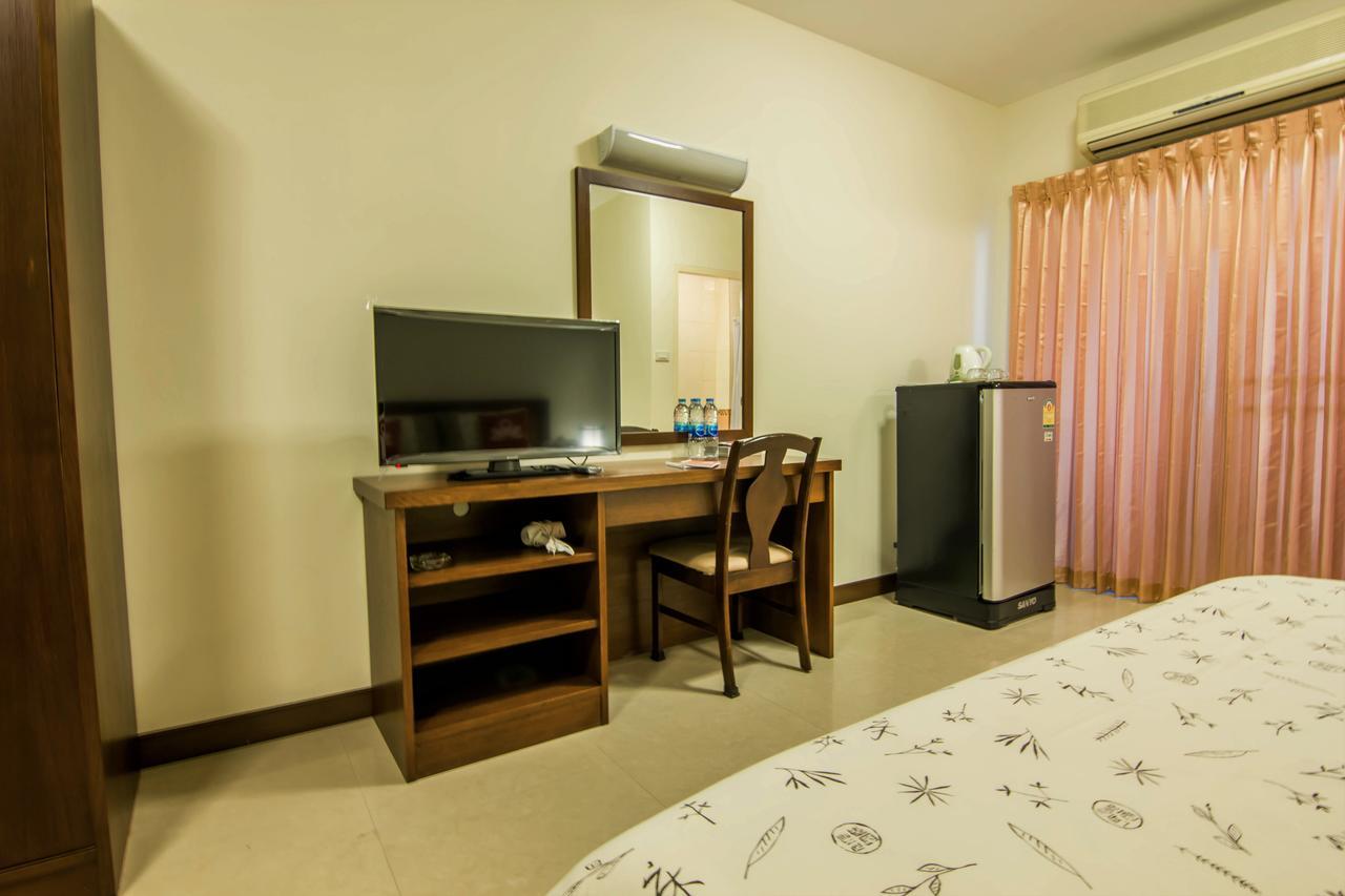 Zen Rooms Sukhumvit 81 Bangkok Exterior photo