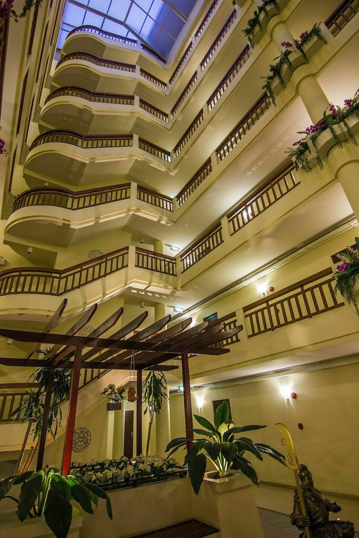 Zen Rooms Sukhumvit 81 Bangkok Exterior photo